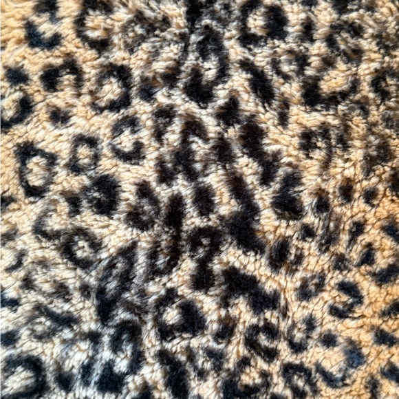 Kimi & Co  Women’s S/M Leopard Print Retro Faux Fur Jacket Coat - Picture 5 of 5